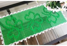 Shamrock Table Runner Free Crochet Pattern and Video Tutorial